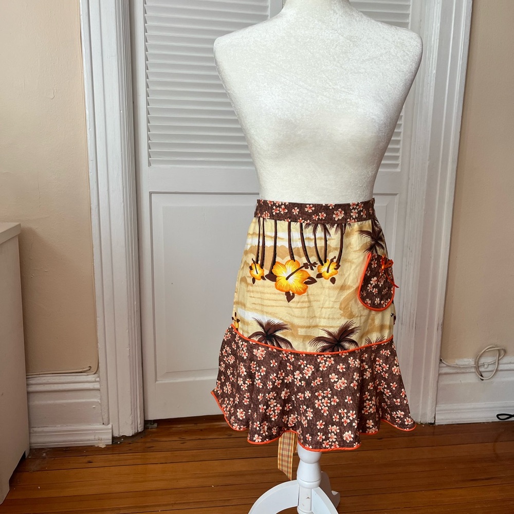 Tropical Brown Floral Skirt